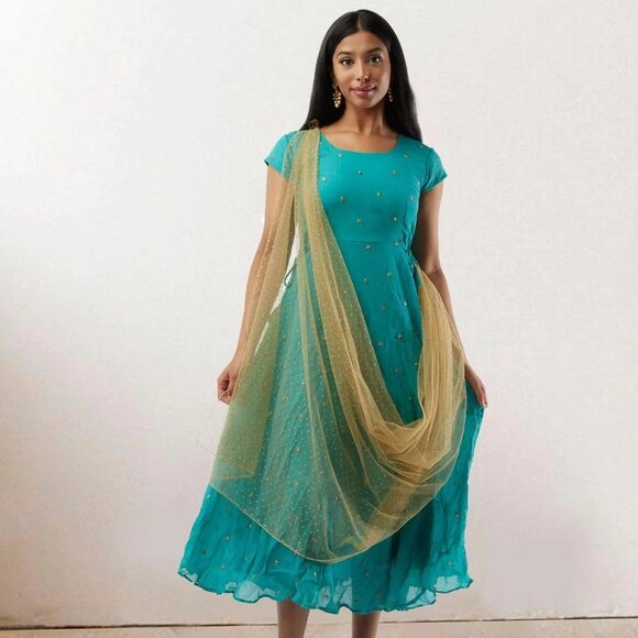 Persian Green Banarasi Georgette Dress with Gold Net Duppatta | Indian Ethnic We - Picture 3 of 5